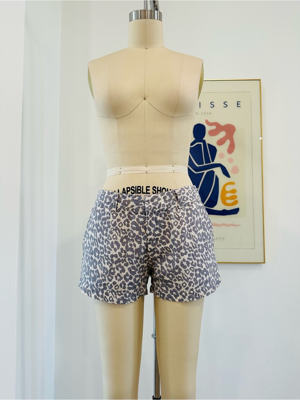 Leopard Print Low Rise Linen Shorts - Picture 2 of 15